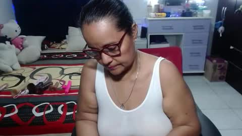 Snapshot of pervert_mommy_x chatting on March 29, 1:55 pm SAMY online show from March 29, 1:55 pm