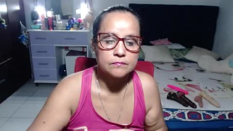Snapshot of pervert_mommy_x chatting on July 1, 11:12 am SAMY online show from July 1, 11:12 am