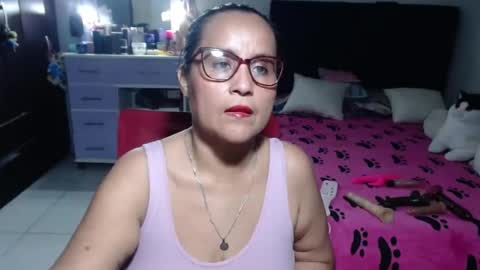 Snapshot of pervert_mommy_x chatting on July 8, 9:47 am SAMY online show from July 8, 9:47 am