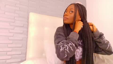 Snapshot of pervert_shydoll chatting on May 7, 4:07 am pervert_shydoll online show from May 7, 4:07 am