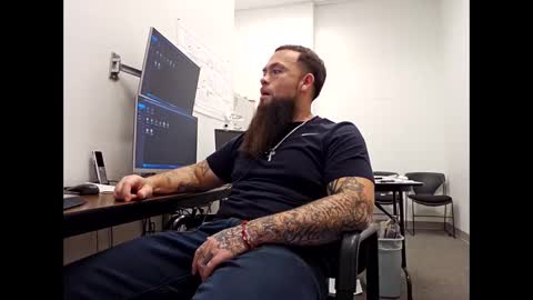 AKA perverted Step Daddy online show from December 4, 2:53 am