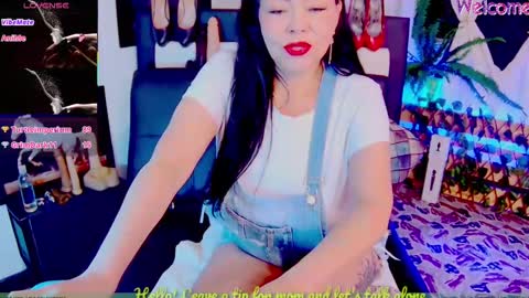Snapshot of pervertmom_ chatting on February 27, 12:21 am ESMERALDA online show from February 27, 12:21 am