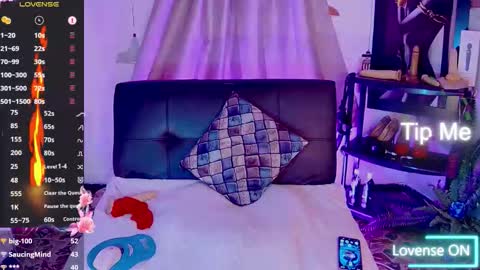 Snapshot of pervertmom_ chatting on November 12, 12:33 am ESMERALDA online show from November 12, 12:33 am