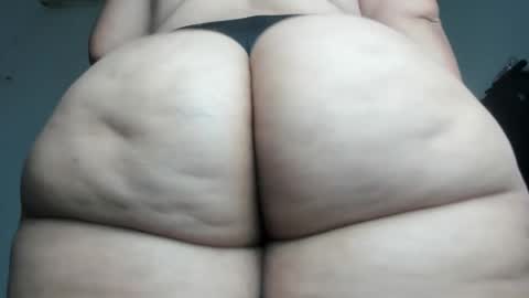 Snapshot of pervertt_mommy chatting on January 16, 9:13 am Alexandra online show from January 16, 9:13 am