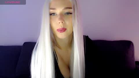 Isabella online show from December 29, 10:23 am
