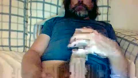 Snapshot of pesketig42 chatting on June 2, 11:18 pm pesketig42 online show from June 2, 11:18 pm