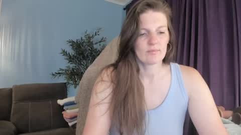 Snapshot of pessimistically_optimistic chatting on June 3, 11:57 am Kelly online show from June 3, 11:57 am