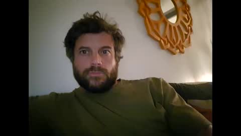 Snapshot of pete_le_meat chatting on April 28, 8:47 pm pete_le_meat online show from April 28, 8:47 pm