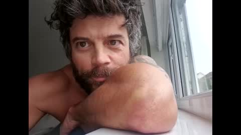 Snapshot of pete_le_meat chatting on May 2, 5:34 am pete_le_meat online show from May 2, 5:34 am
