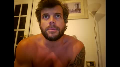 Snapshot of pete_le_meat chatting on May 8, 8:47 pm pete_le_meat online show from May 8, 8:47 pm