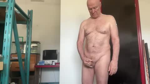 Snapshot of peter4443 chatting on May 15, 2:13 pm peter4443 online show from May 15, 2:13 pm