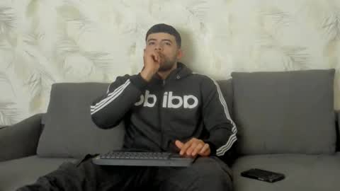 Snapshot of peter_jackson1 chatting on December 24, 11:11 pm peter jackson1 online show from December 24, 11:11 pm