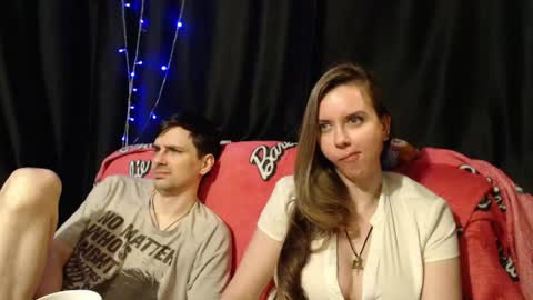 Snapshot of peternights chatting on May 5, 7:00 pm Maximus online show from May 5, 7:00 pm