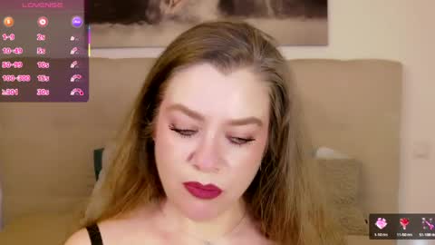 Snapshot of petersemily chatting on April 29, 11:11 pm Peters Emily online show from April 29, 11:11 pm