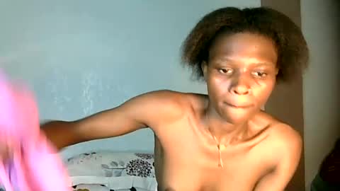 Snapshot of pethmia chatting on June 21, 8:55 pm pethmia online show from June 21, 8:55 pm