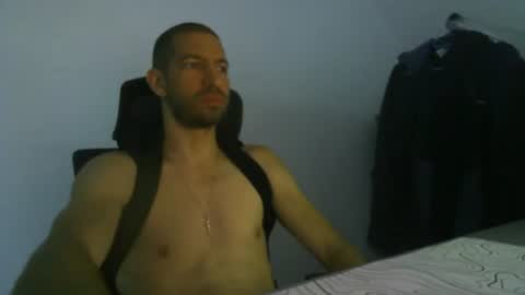 Snapshot of petitcoquin91 chatting on August 4, 6:49 am Paco online show from August 4, 6:49 am