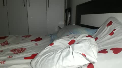 petite_danielle online show from May 22, 10:48 pm