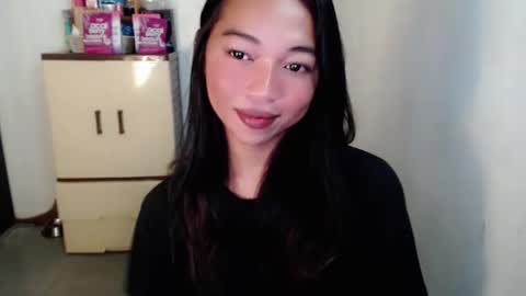 Snapshot of petite_mary69 chatting on June 11, 12:08 am petite_mary69 online show from June 11, 12:08 am
