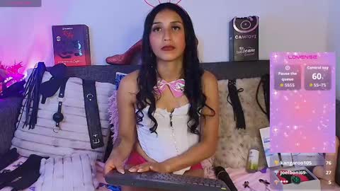 Snapshot of petite_pepper18 chatting on May 26, 3:30 pm petite_pepper18 online show from May 26, 3:30 pm