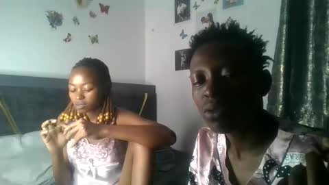 Snapshot of petite_queen69 chatting on June 8, 9:15 pm petite_queen69 online show from June 8, 9:15 pm