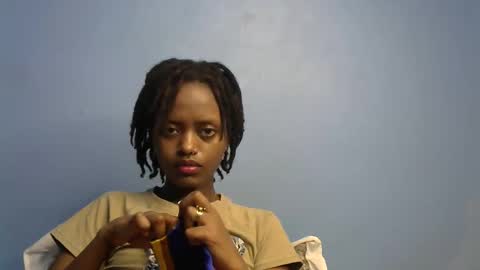 Snapshot of petite_star2 chatting on February 3, 10:48 pm petite_star2 online show from February 3, 10:48 pm