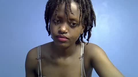 Snapshot of petite_star2 chatting on February 22, 2:15 pm petite_star2 online show from February 22, 2:15 pm