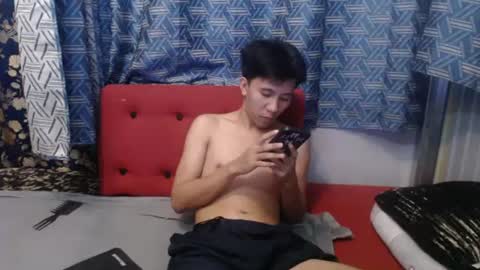 Snapshot of petiteasian_boy chatting on July 12, 5:15 pm cute vir online show from July 12, 5:15 pm