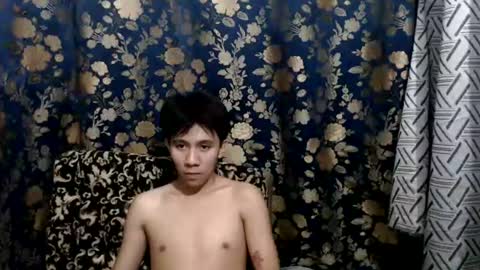 Snapshot of petiteasian_boy chatting on July 20, 11:45 am cute vir online show from July 20, 11:45 am