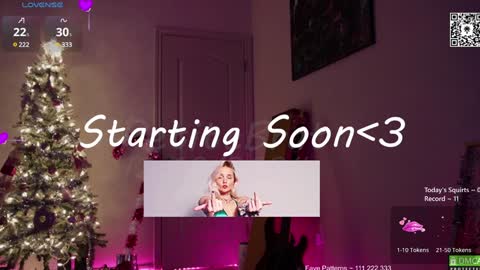 Snapshot of petitebrat chatting on December 11, 1:17 pm PiperAvery online show from December 11, 1:17 pm