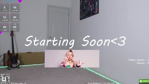 Snapshot of petitebrat chatting on January 9, 9:47 pm PiperAvery online show from January 9, 9:47 pm