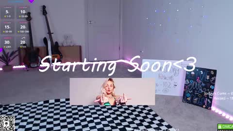 Snapshot of petitebrat chatting on February 26, 6:43 pm PiperAvery online show from February 26, 6:43 pm