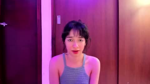 Snapshot of petitee_lunna chatting on March 2, 2:19 am Lunna online show from March 2, 2:19 am