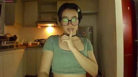 Lunna online show from February 14, 1:35 am