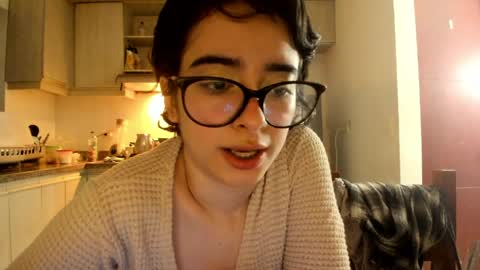 Lunna online show from April 6, 4:46 am