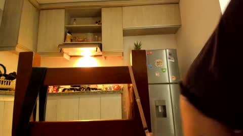 Snapshot of petitee_lunna chatting on May 3, 2:28 am Lunna online show from May 3, 2:28 am