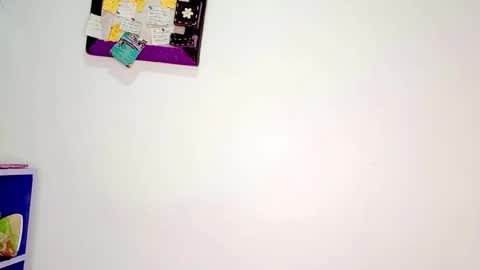 Snapshot of petiteivoryqueen chatting on May 10, 4:28 am danna online show from May 10, 4:28 am