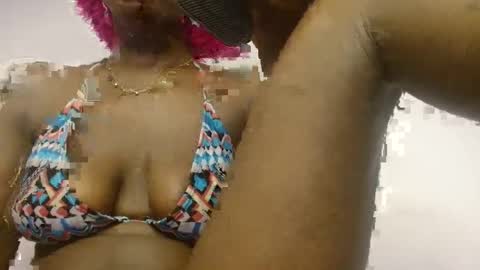 Snapshot of petitgirl88 chatting on June 7, 7:39 pm petitgirl88 online show from June 7, 7:39 pm