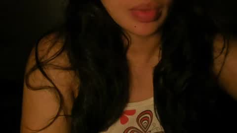 Snapshot of petitgirl_ chatting on July 2, 12:43 am J A S S online show from July 2, 12:43 am
