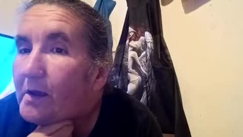 Snapshot of petraszkot chatting on July 6, 4:42 am petraszkot online show from July 6, 4:42 am