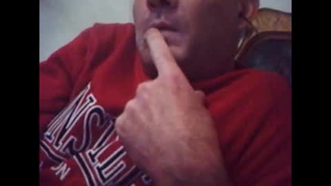 Snapshot of pets76 chatting on December 29, 4:19 pm pets76 online show from December 29, 4:19 pm