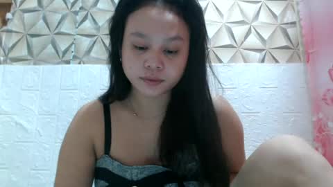 petty_yumii online show from June 29, 5:35 pm