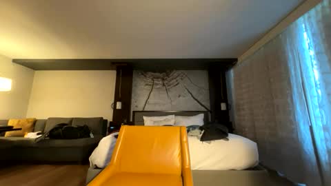 pghhd online show from November 13, 1:32 pm