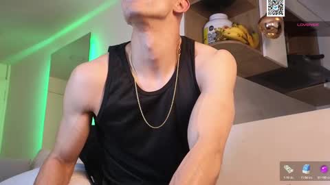 phantom_bigger1 online show from February 26, 11:41 am