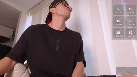 phantom_bigger1 online show from September 21, 1:02 pm