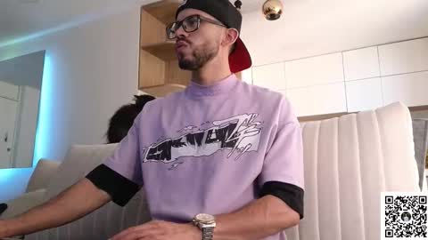 phantom_bigger1 online show from February 9, 7:51 pm