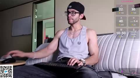 phantom_bigger1 online show from March 21, 5:38 pm