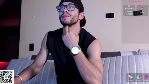 phantom_bigger1 online show from March 30, 2:56 am