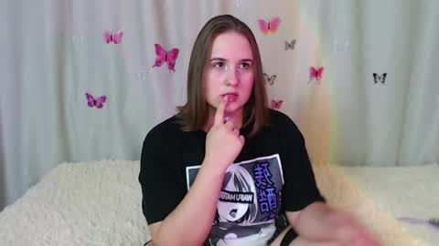 Snapshot of phantommira chatting on December 10, 9:22 pm phantommira online show from December 10, 9:22 pm