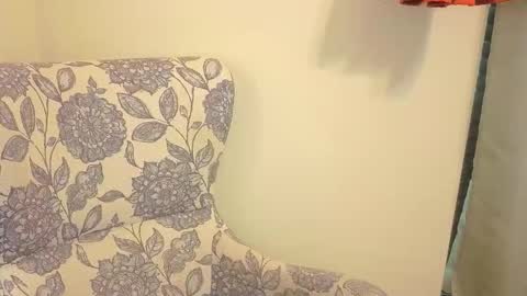Snapshot of phatassblond chatting on April 18, 7:07 pm PhatAssBlond online show from April 18, 7:07 pm
