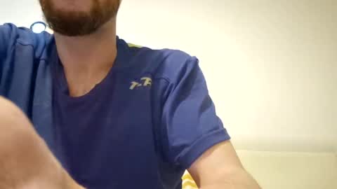 Snapshot of phil210283 chatting on February 4, 1:45 am phil210283 online show from February 4, 1:45 am